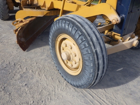Máy san gạt Komatsu GD405A-1 -	50637