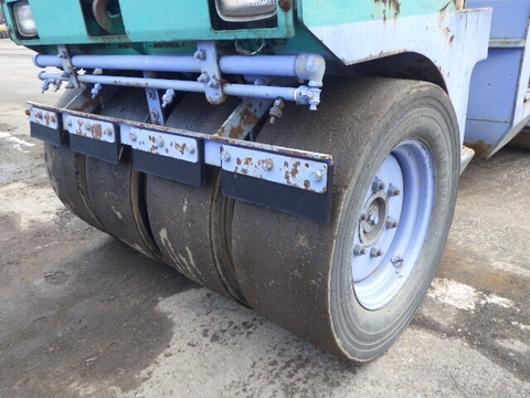 Lu rung mini Komatsu JV25CW-2-1518