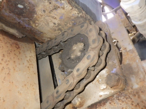 Lu rung mini Komatsu JV25CW-2-1518