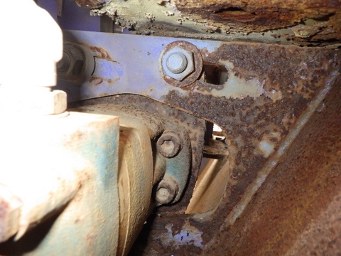 Lu rung mini Komatsu JV25DW-2-1266