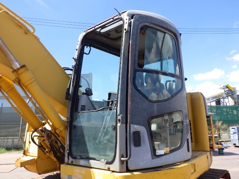 Máy xúc đào Komatsu PC138-2E1-6206