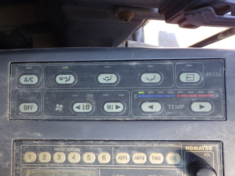 Máy xúc đào Komatsu PC138-2E1-6206