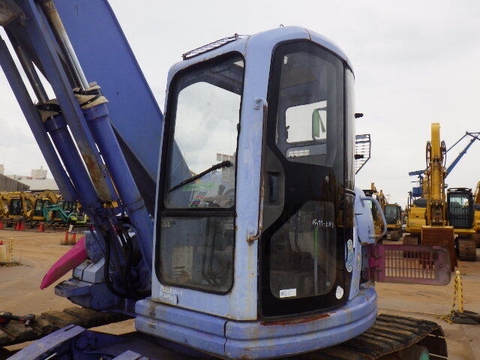 Komatsu PC128UU-1-2090