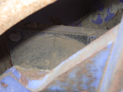 Lu rung mini Komatsu JV25DW-2-1266