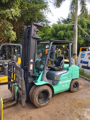 Xe nâng Misubishi FD30T-32881