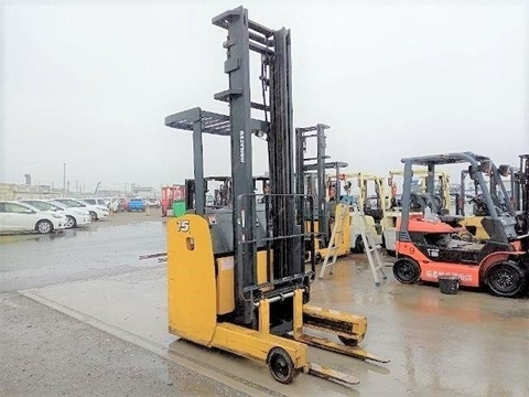 Xe đứng lái komatsu FB15RL-15-157963