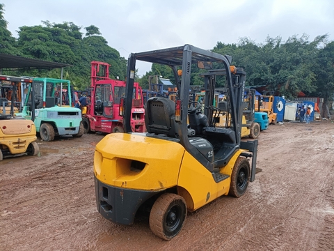 Komatsu FD25T-17-325711