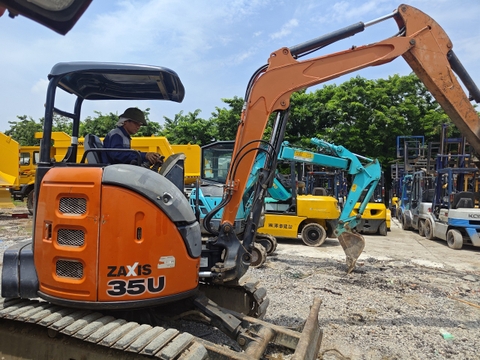 Máy xúc đào hitachi Mini ZX35U-5A-50021