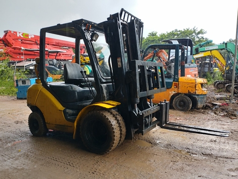 Komatsu FD25HC-15- 572111