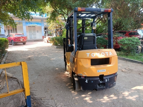 Xe nâng xăng 7FGL15-15218