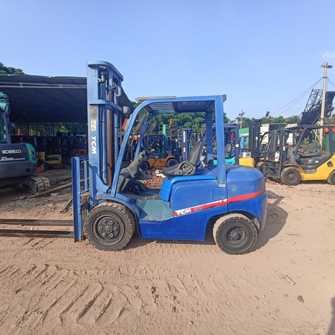 Xe nâng TCM FD30C3-00255