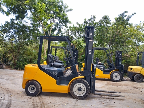 Xe nâng dầu UN FD35T-NJE1-302207092