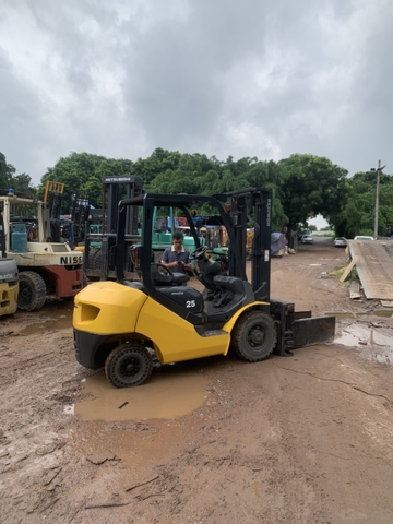 Komatsu FD25T-17-303573