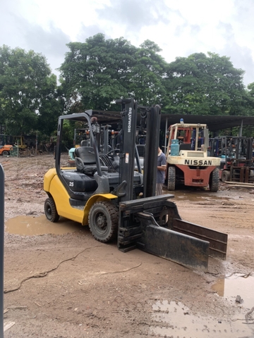 Komatsu FD25T-17-303573