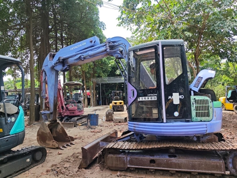 Máy xúc đào EX75UR-3-11429