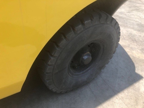 Xe nâng dầu komasu FD25C-17-339599