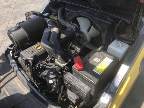 Xe nâng dầu komasu FD25C-17-339599