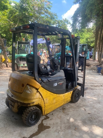 Xe nâng điện ngồi lái Komatsu FB15-12-832108