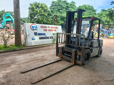 Xe nâng Komatsu FD30-11-441496