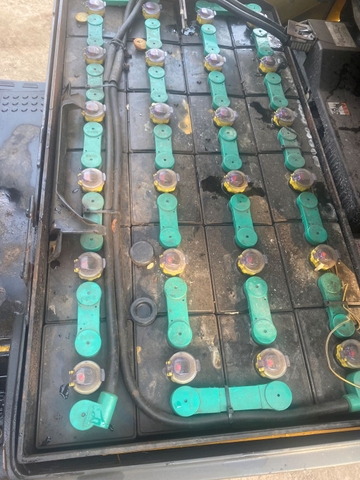 Xe nâng điện ngồi lái FB20AF-12-841635