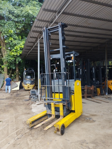 XE NÂNG ĐIỆN ĐỨNG LÁI 1.8 TẤN KOMATSU FB18RL-15-156461