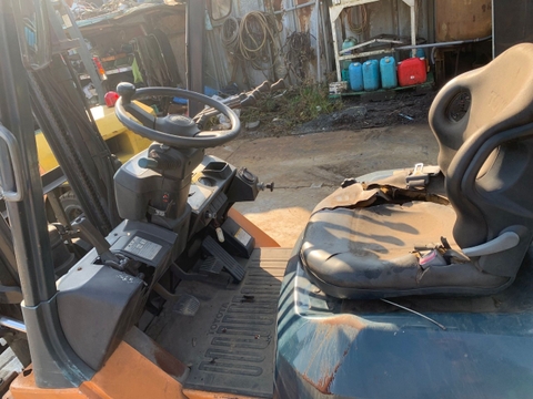 Toyota 7fd25 - 13843