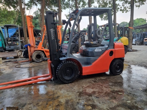Xe nâng toyota  52-8FD25-34206