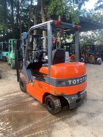 Xe điện ngồi lái Toyota - Nhật bản FB25-13193