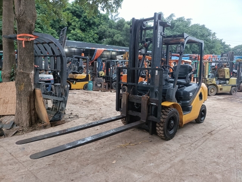 Komatsu FD25T-17-303673