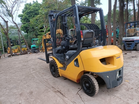 Komatsu FD25T-17-303673