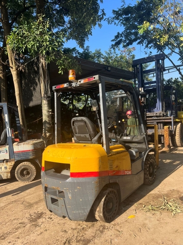 Xe nâng TCM FD25T3-02740