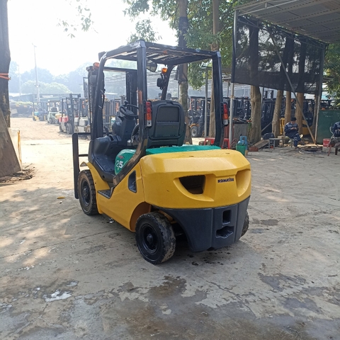 Komatsu FD25T-16-739565