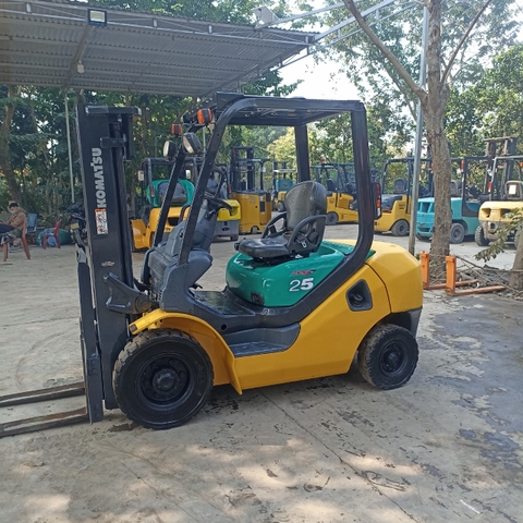 Komatsu FD25T-16-739565