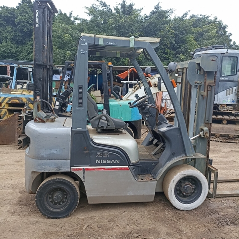 Nissan PL02A25W-002698