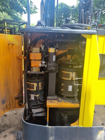 Komatsu FB25RL-4-4601