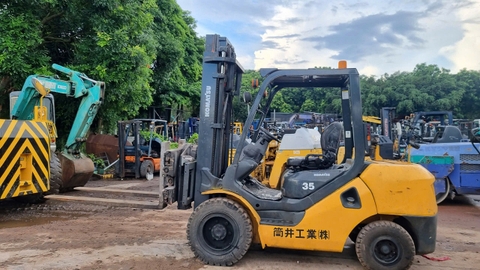 KomatsuFD35AT-17/M231-330471