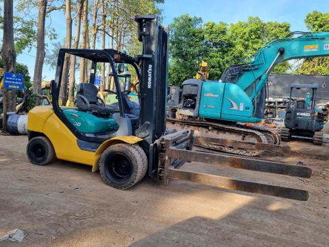 Komatsu FD30T-16/713176