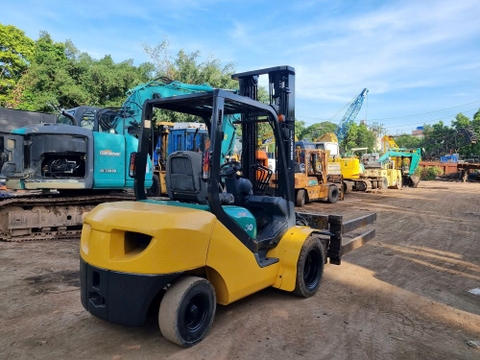 Komatsu FD30T-16/713176