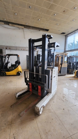 Nichiyu Mitsubishi FBRW15-80B-530M/131E09569