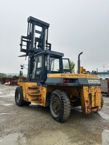 Komatsu FD180-5/2056