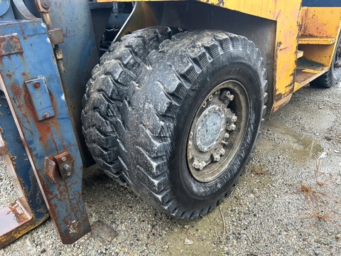 Komatsu FD180-5/2056