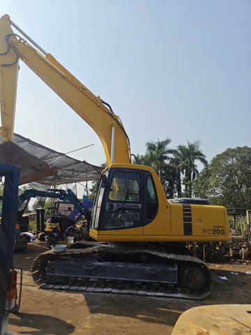 Máy xúc đào bánh xích komatsu PC200-6-85050