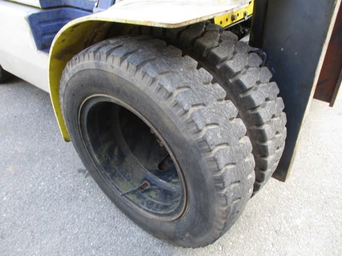 Komatsu FD25W-14- 562651