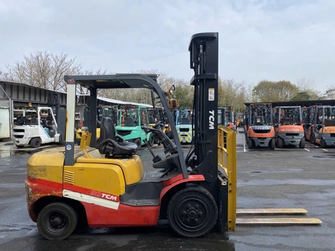 TCM FHD30C3/2S801346