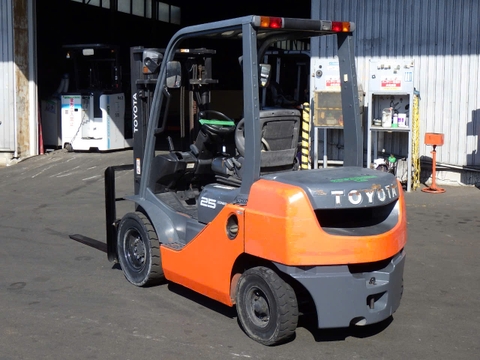 Toyota 8FD25/8FD25-32192