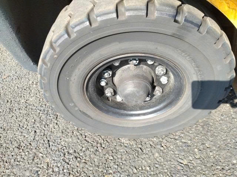 Komatsu 15T-21/208259