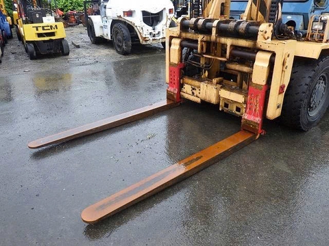 Komatsu FD120-8/ 8143