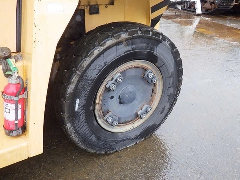 Komatsu FD120-8/ 8143