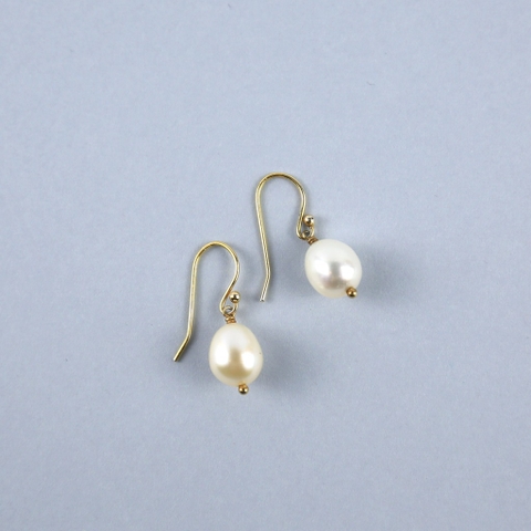 Khuyên tai móc treo đính hạt ngọc rice