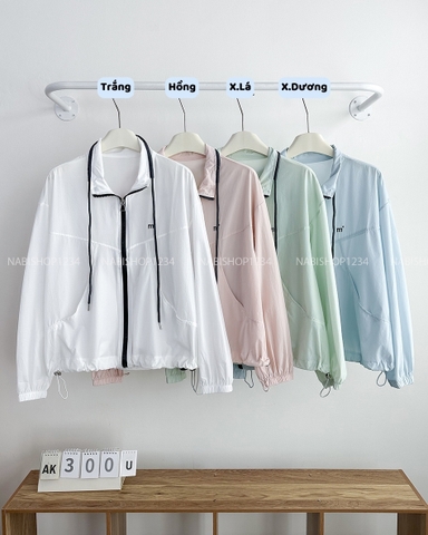 Áo Khoác Số 300-U 2531 Gió Mỏng Thêu M